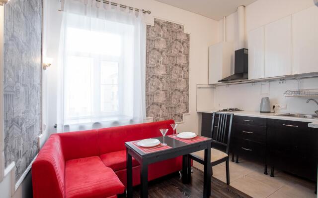 Inter-apartment on the street Traveling 1