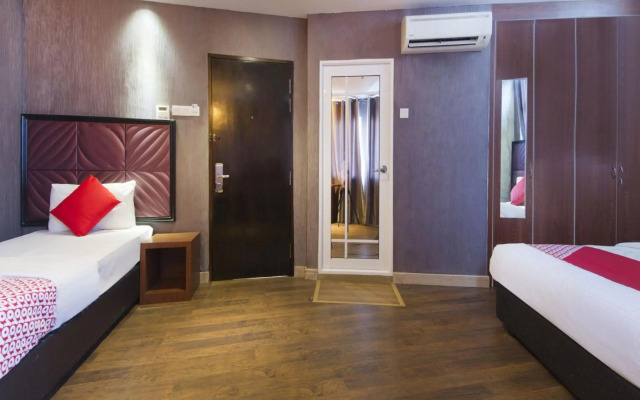 OYO 90894 Hotel Smc I-city