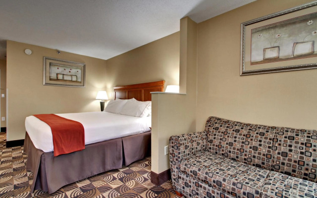 Holiday Inn Express Hurricane by IHG