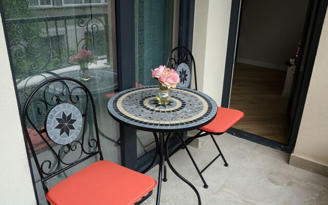 FM Luxury 1-BDR Apartment - Dream & Love