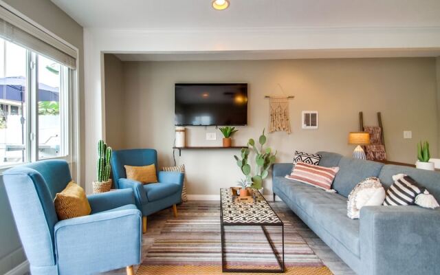 Casa Azul Lower 2 Bedroom Apts