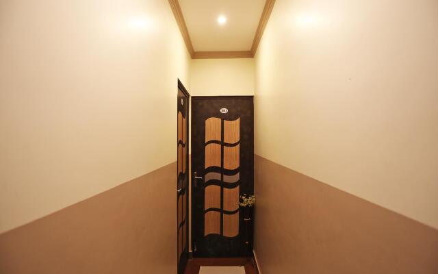 OYO 19379 Hotel Sai Palace