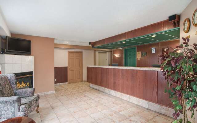 Travelodge by Wyndham Edmonton Airport