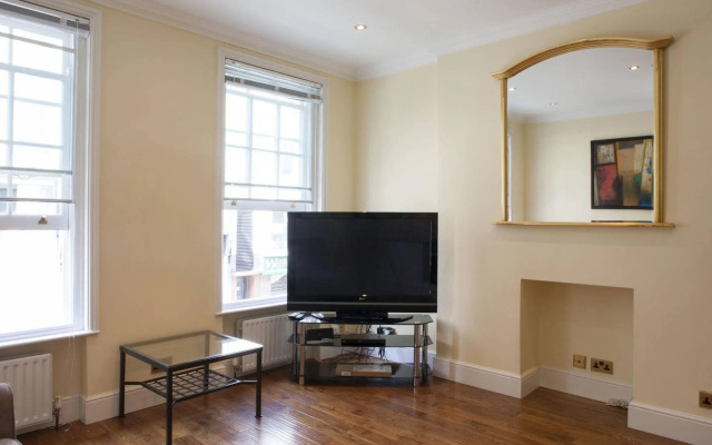 Piccadilly Circus Apartments