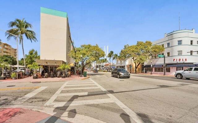 Gorgeous Studio/1bath, Miami Beach, Middle of South Beach!