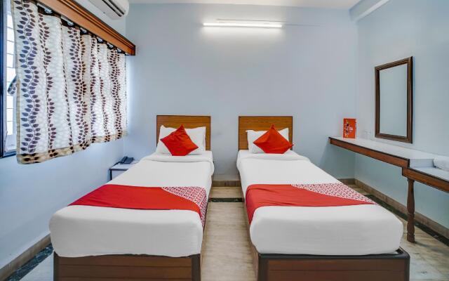 OYO 79660 Flagship Hotel Shree Maya