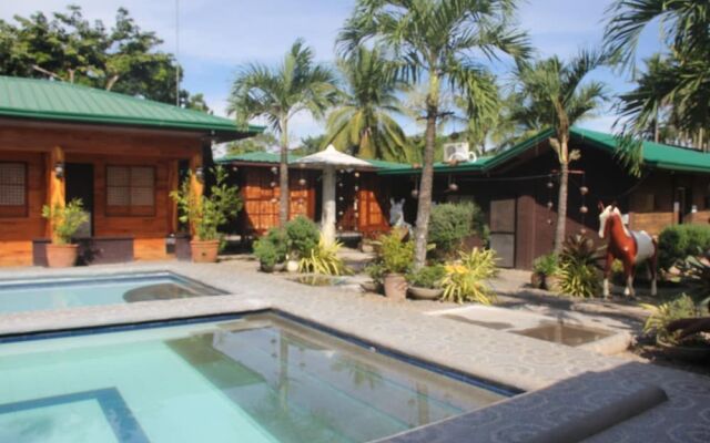 Villa Del Rosario Resort