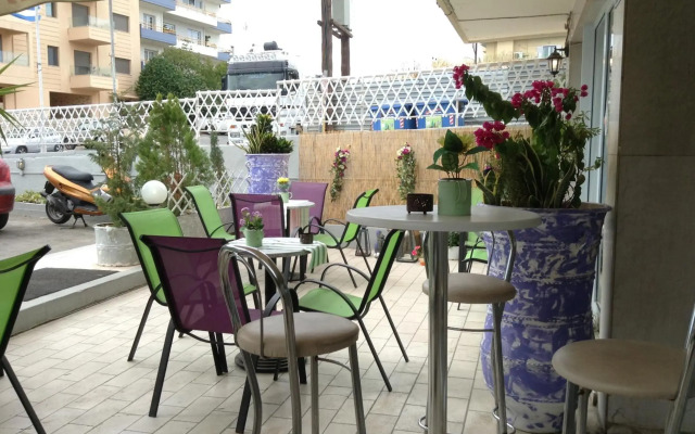 Pasiphae Hotel