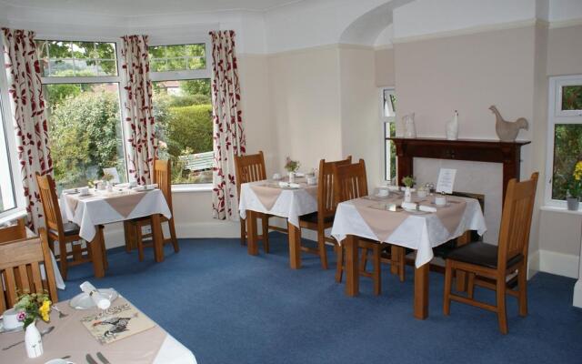 Cleave Court Guest House