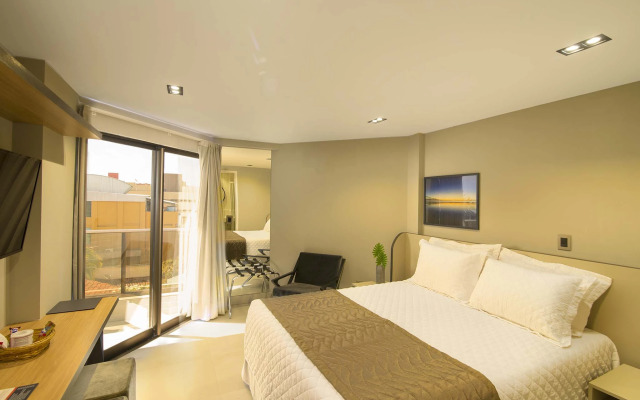 Infinity at the Sea by Welkom