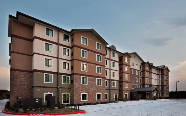 Staybridge Suites Stone Oak by IHG