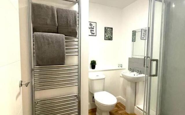 Prosper House Apartment 5