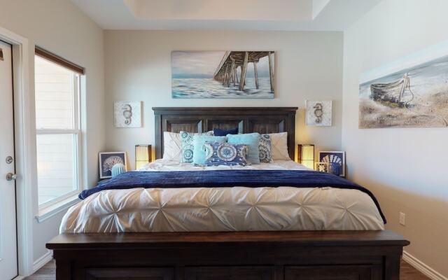 The Chic 3 Bedroom Townhouse