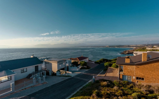 Sea Star Lodge