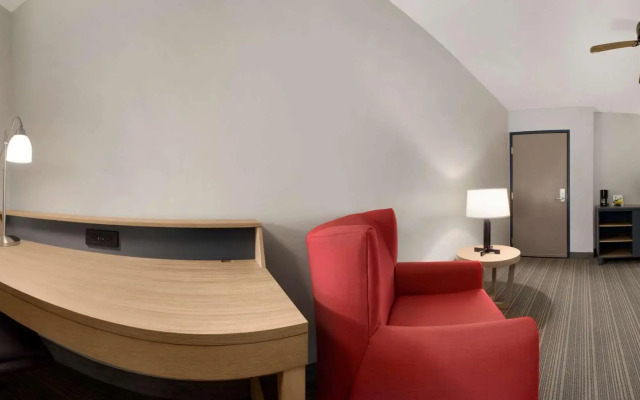 Country Inn & Suites by Radisson, Grand Rapids, MN