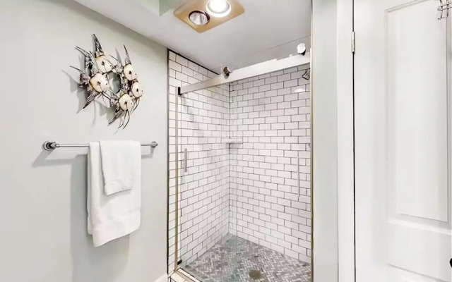 Surfside Resort #404