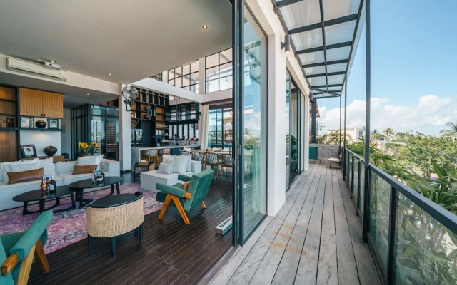 Penthouse Sunset Seabreeze