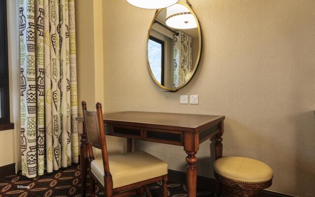 Disney Explorers Lodge