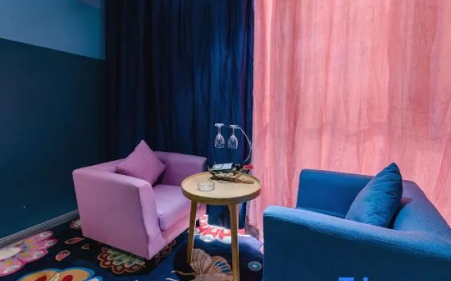 Magpie Art Hotel