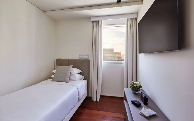 Hyatt Regency Madrid Residences
