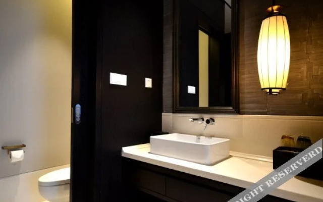 Qushui Lanting Holiday Hotel