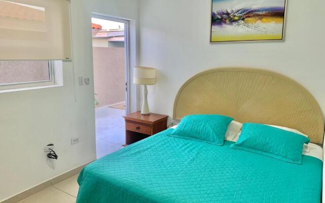 Impeccable 1-bed Apartment in Noord