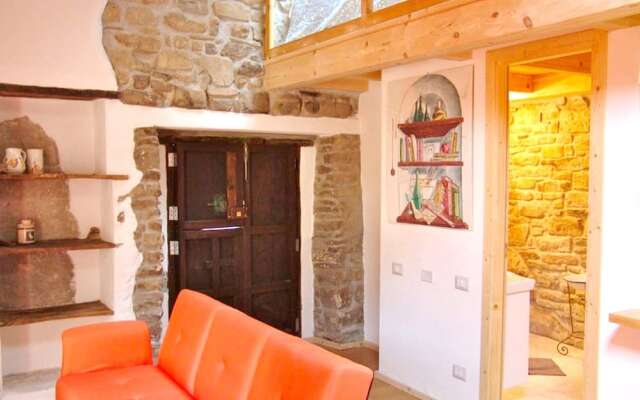 Studio in Castelmezzano, with Wonderful Mountain View, Furnished Balcony And Wifi