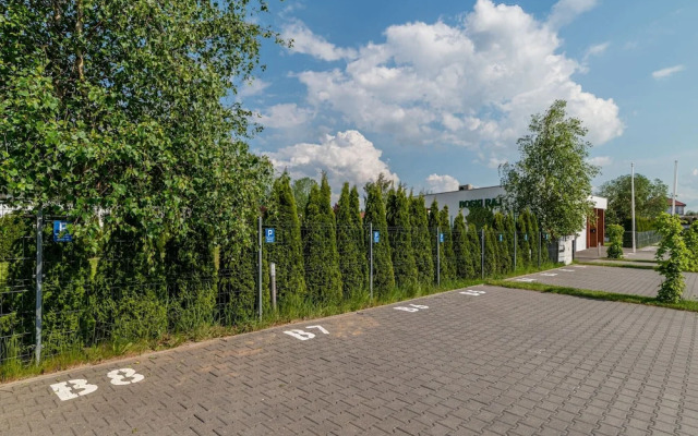 Holiday Homes With Pool, Close to the Beach