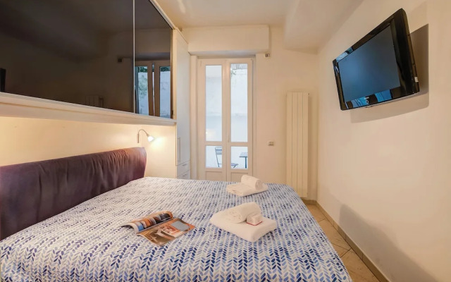 Verbena with parking 500m from the sea