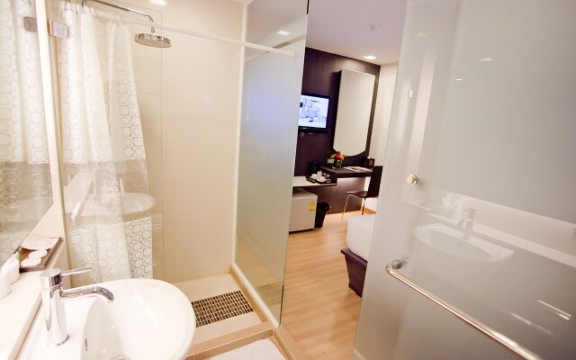 Studio Sukhumvit 11