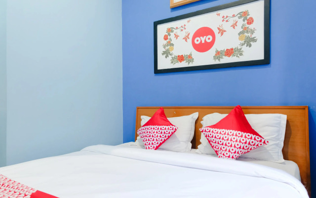 OYO 778 Guest House Amalia Malang
