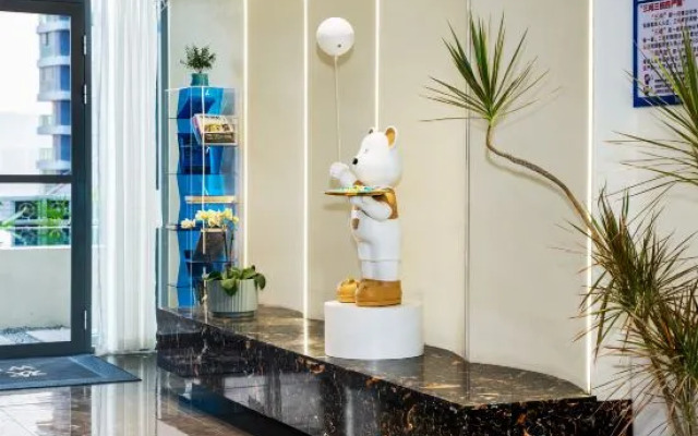 Clouds on Flower Room Designer Hotel