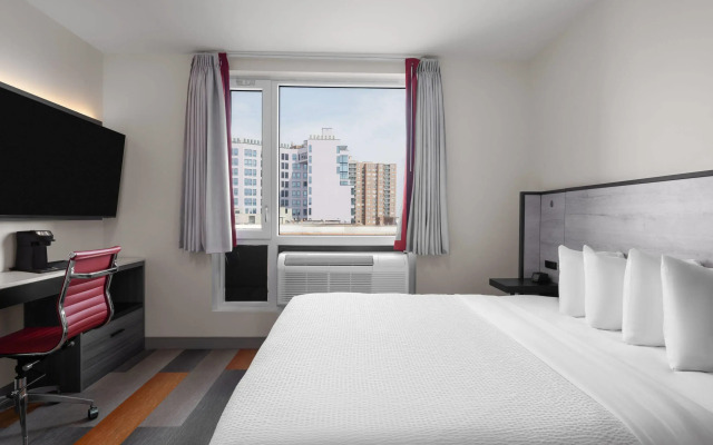Ramada By Wyndham Brooklyn Near Flatbush