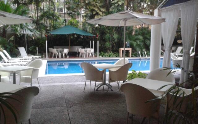 Altamira Suites