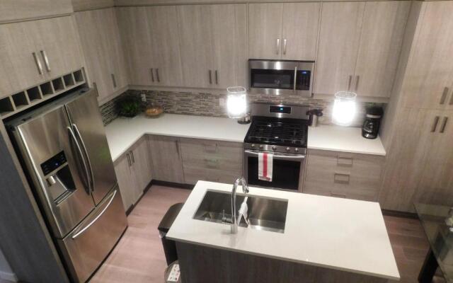 Three-Bedroom House with Balcony #33 Sunalta Downtown