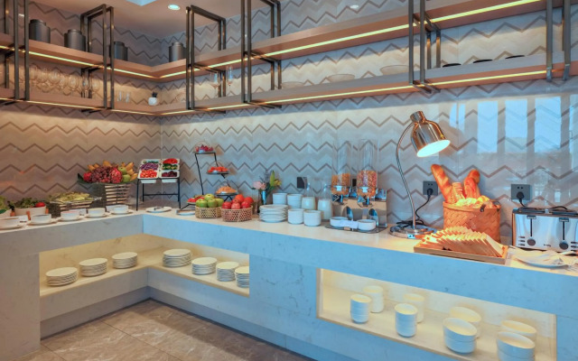 Maxx Phnom Penh Downtown (By H World)