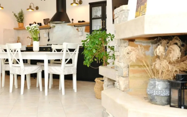Bay House Rosohotnica