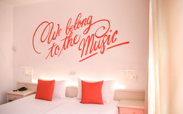 Lloret Vibe Affiliated by FERGUS