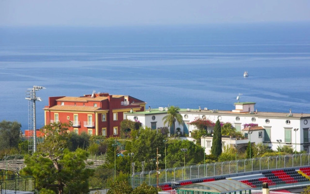 Apartment Miramare With Shared Pool Terraces and Internet Wi-fi