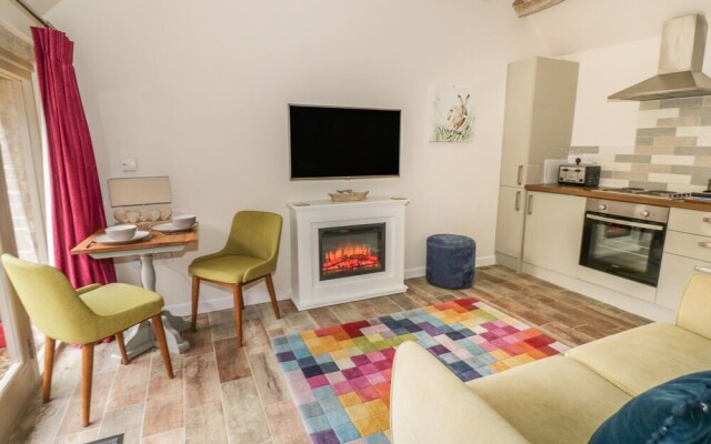 The Bolt Hole, Tiddington