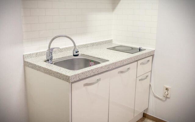 Naiad Pension & Motel