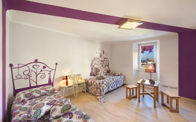 YourHome - Karme House