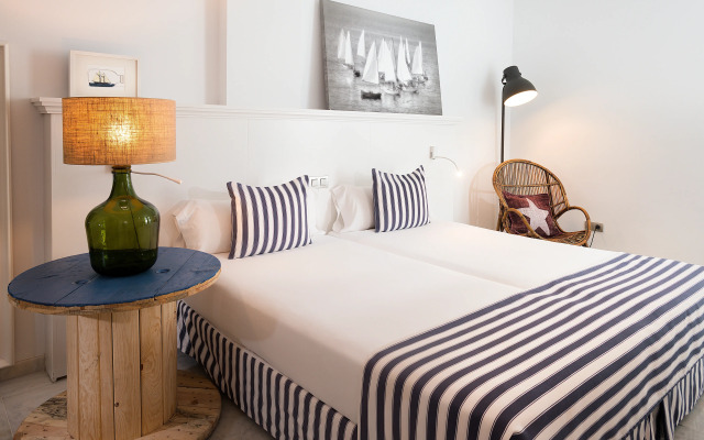 Marina Suites
