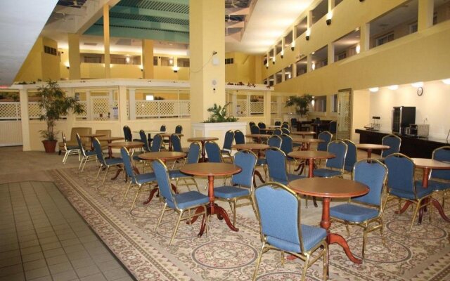 Bedford Plaza Hotel - Boston