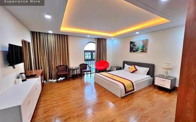 Bao Long Riverside Hotel
