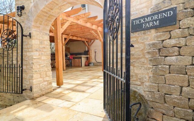 Tickmorend Farm