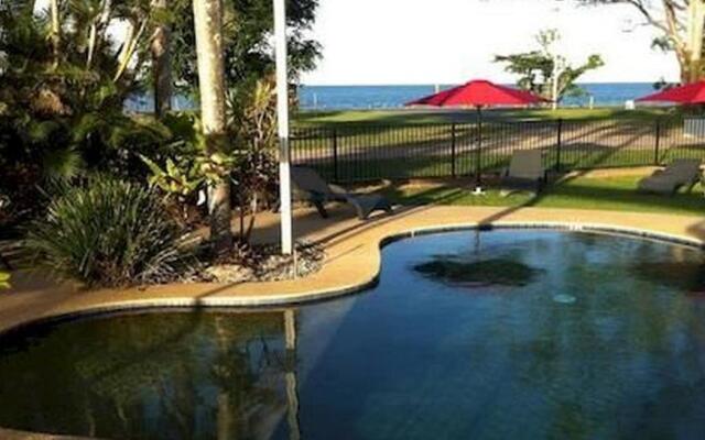 Dunk Island View Caravan Park