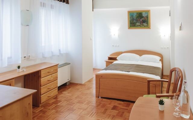 hotel reAktiv