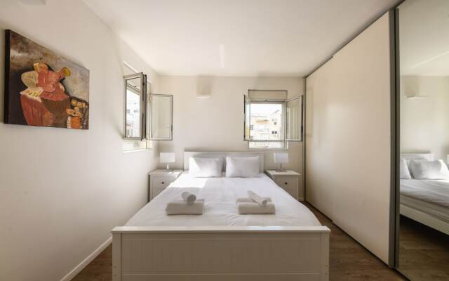 Stunning 2BR Apartment in Beeri