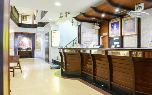 Rambuttri House